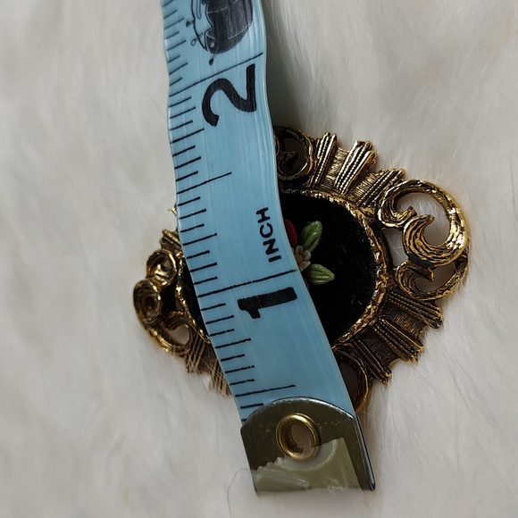 Vintage Floral Cameo - Picture 6 of 7